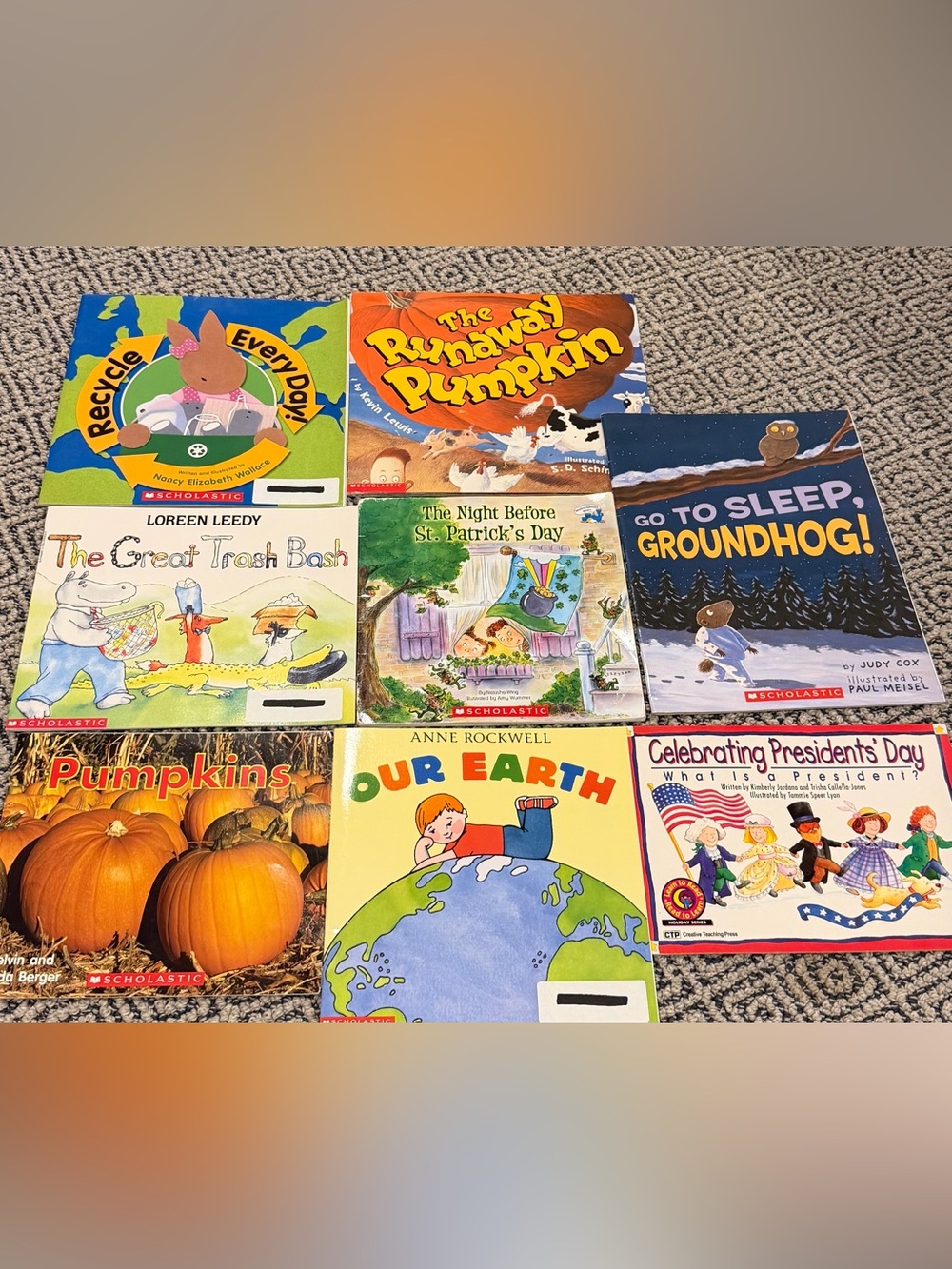 Children’s Holiday Books Lot